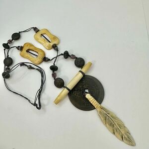 Bone beaded chinese coin pendant vintage estate necklace